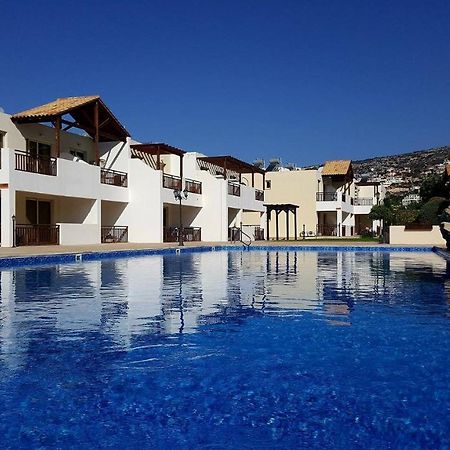 Top Floor 2 Bedroom Apartment E101, 3 Pools, Sea View, Free Wifi Пейя Экстерьер фото