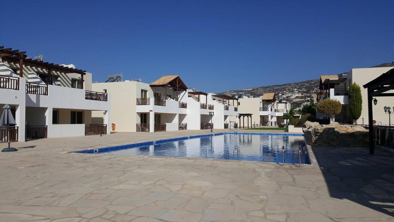 Top Floor 2 Bedroom Apartment E101, 3 Pools, Sea View, Free Wifi Пейя Экстерьер фото